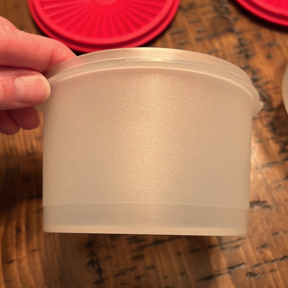 Vintage Tupperware containers with red lids - Picture 4 of 7